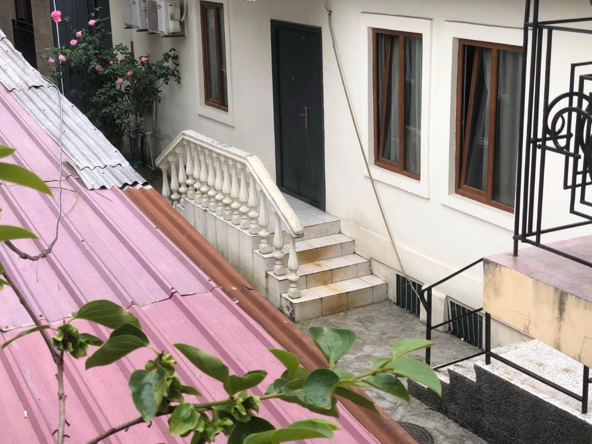 Apartment In The City Center - Old באטומי מראה חיצוני תמונה